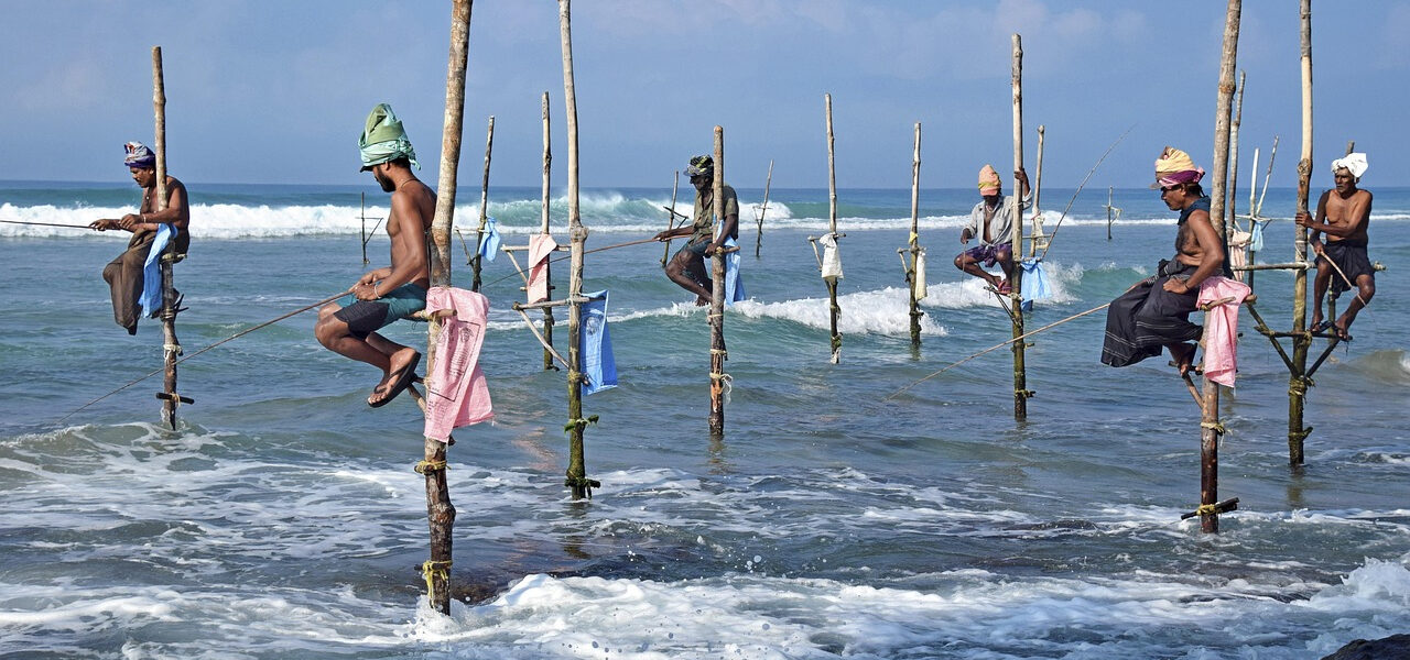 pêcheurs sur échasses