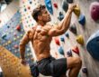 découvrez les meilleurs programmes d'entraînement pour renforcer les muscles indispensables à l'escalade, adaptés à tous les niveaux, du débutant au confirmé.