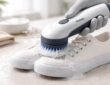 découvrez le test complet du nettoyeur électrique philips pour baskets, une brosse à chaussure innovante qui promet un nettoyage efficace et rapide de vos chaussures.
